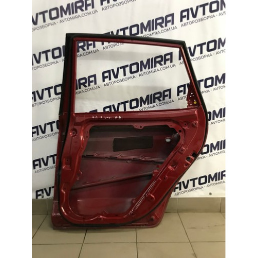 Дверка задня права не комплектна Kia Ceed I HB колір AA1 2006-2012 770041H000